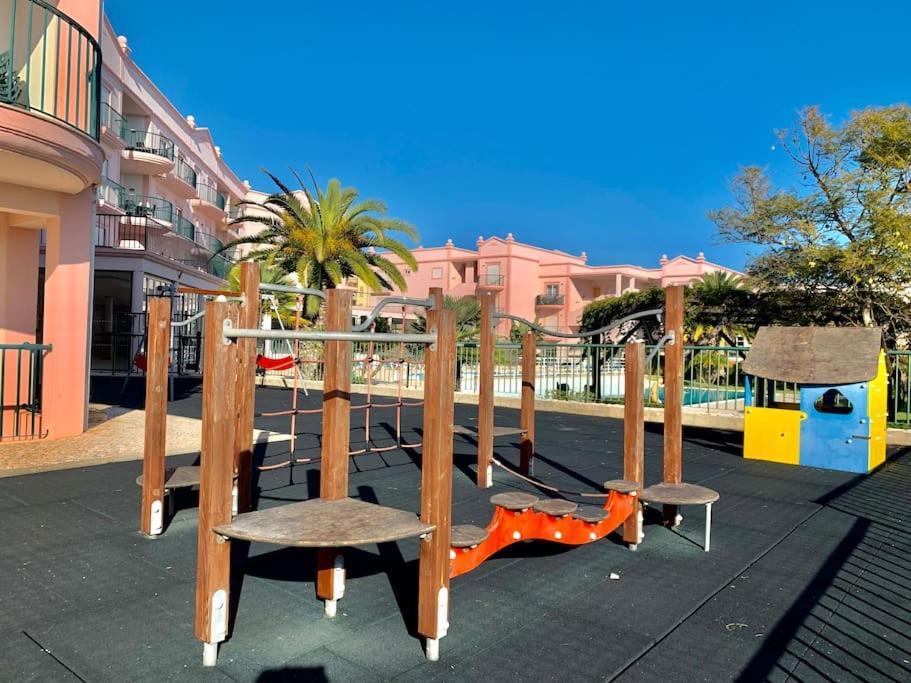 Casa Da 5 - St 2 Bedrooms , Amazing Sea View , Pool , Wifi Apartment Praia Da Luz
