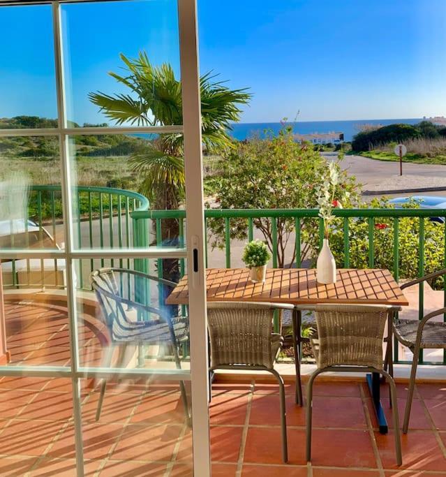 Apartment Casa Da 5 - St 2 Bedrooms , Amazing Sea View , Pool , Wifi *
